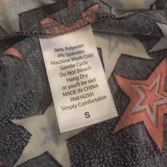 LuLaRoe Randy Tee Small Americana with Stars - Picture 7 of 8
